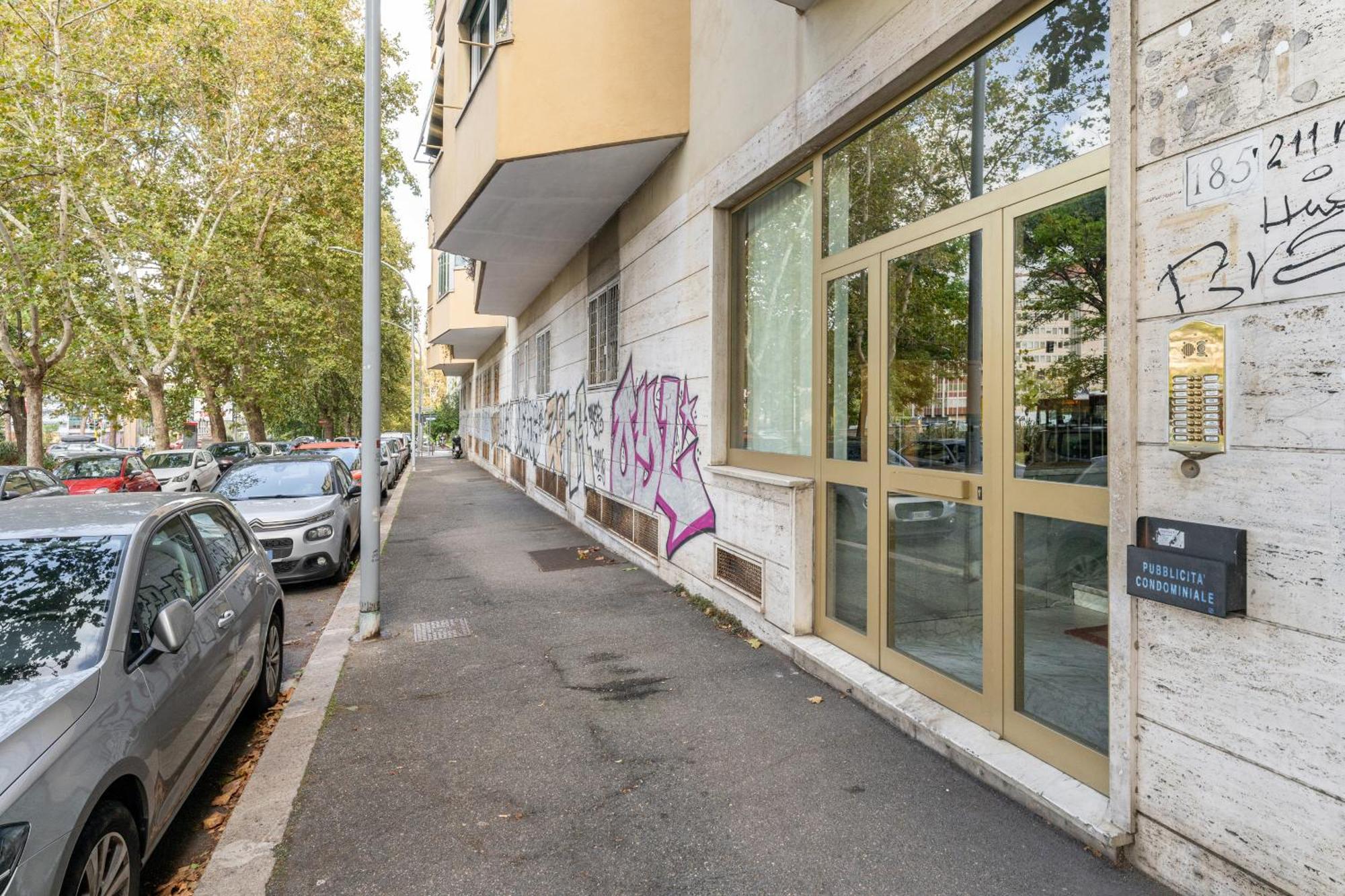 Colombo Penthouse Wi Fi Netflix Ac Roma Exterior foto